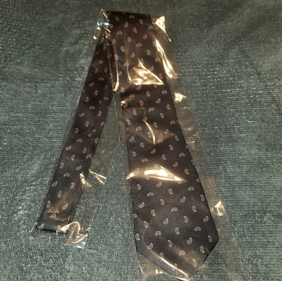 STAFFORD Grey Necktie with Pink & Blue Paisleys - Picture 5 of 5